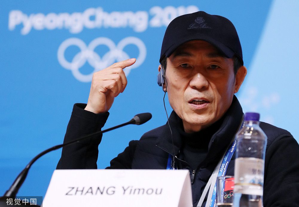 穆斯卡特还拥有比甲圣图尔登和J联赛横滨水手的执教履历，自2021年执教横滨水手以来，带领球队获得一次J联赛冠军及一次日本超级杯冠军。